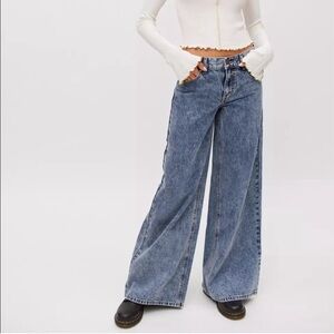 URBAN OUTFITTERS BDG Low & Wide Jeans